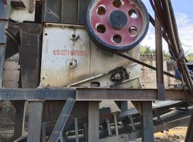 喜訊！中意C型顎式破碎機(jī)順利下線 環(huán)保砂石廠機(jī)型