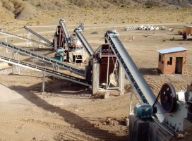 建筑垃圾廢棄料制作免燒磚項目，建筑廢渣粉碎機