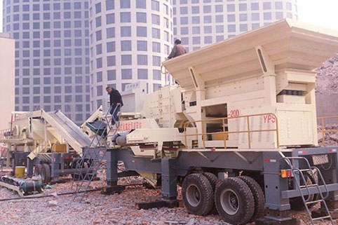 昆明建筑垃圾移動制磚機使用現場